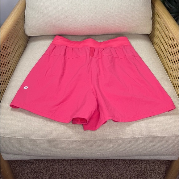 Lululemon License to Train High-Rise Short 4" Pink Size 4 - Picture 4 of 6
